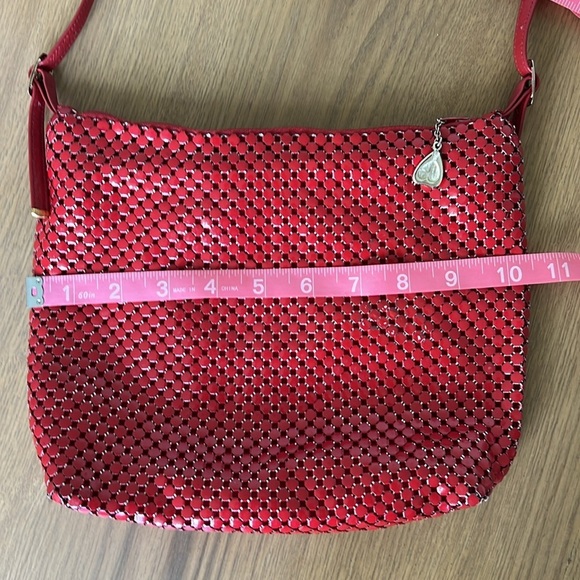 Vintage Whiting & David Red Mesh Crossbody Bag Gold Accents Sailboat Heart Charm - Picture 8 of 16
